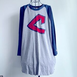 New Men’s Large MLB Cleveland Guardians 3/4 Length Jersey Material Shirt